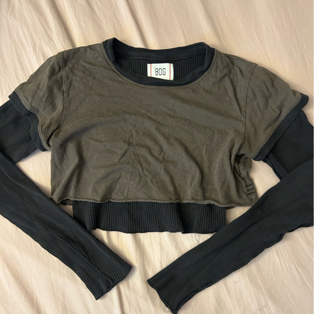 Urban Outfitters Longsleeve Layered Crop Top (Black/Army Green)